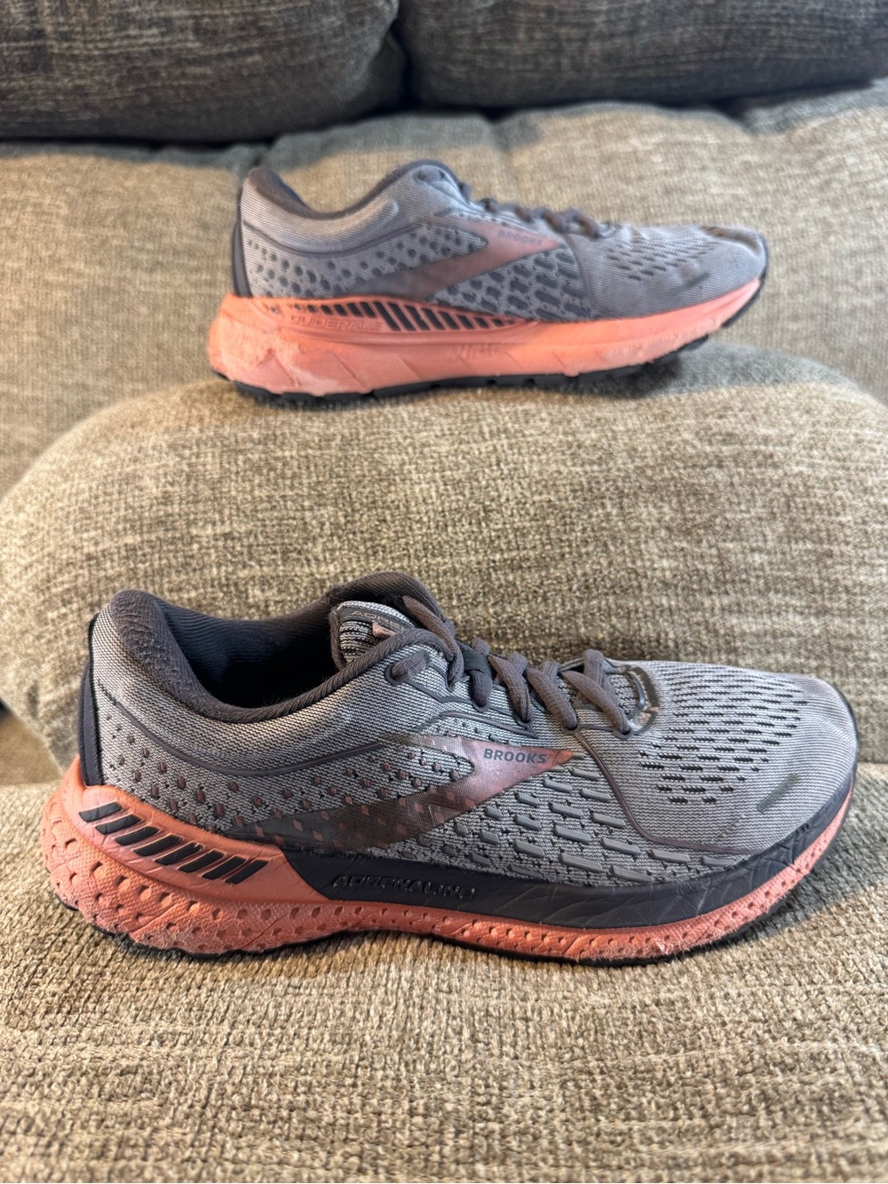 Brooks Adrenaline GTS 21 Women’s running shoes #1203291B083 Size 7